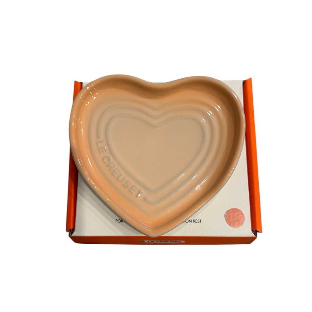 Le Creuset Heart-Shaped Spoon Rest Peche Peach Orange